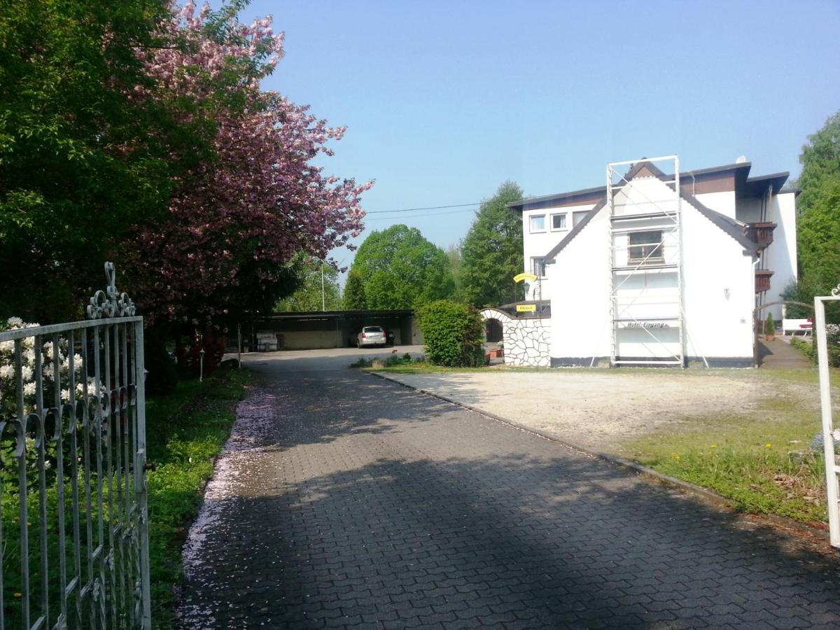 Hotel Saarland Lebach Ngoại thất bức ảnh
