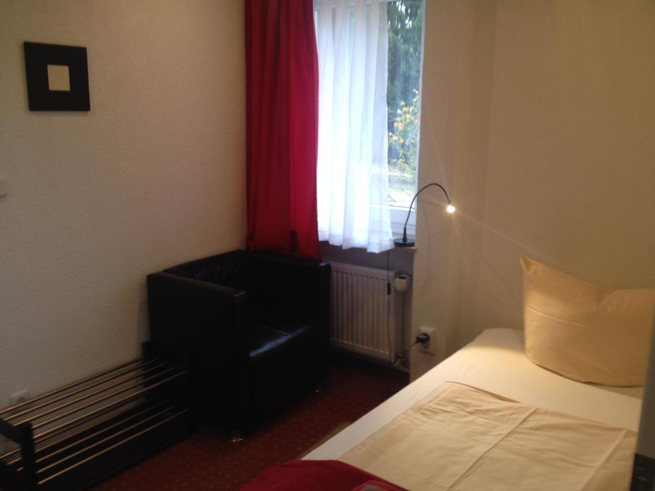 Hotel Saarland Lebach Ngoại thất bức ảnh