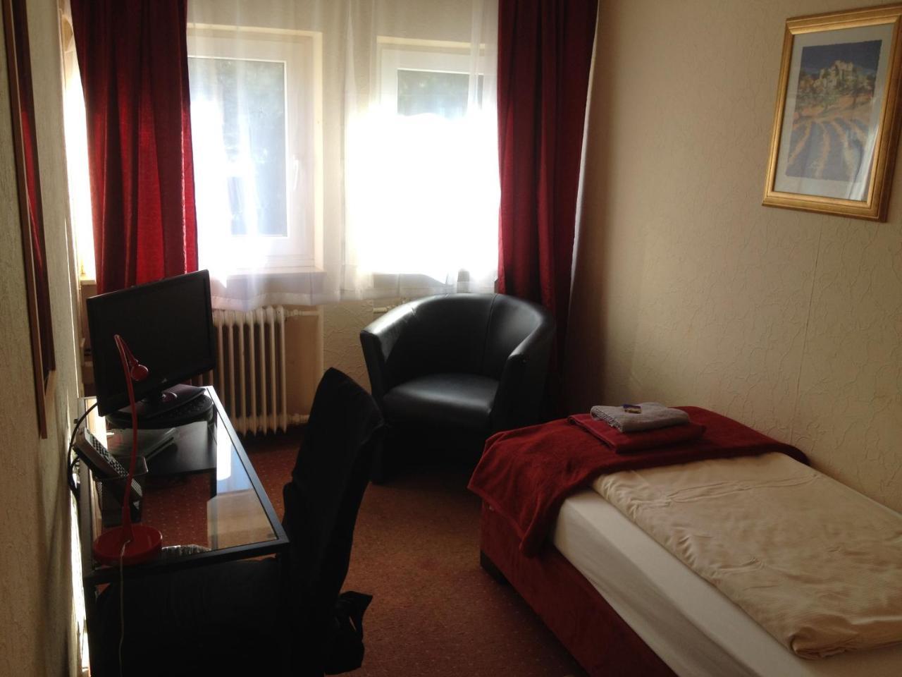 Hotel Saarland Lebach Ngoại thất bức ảnh